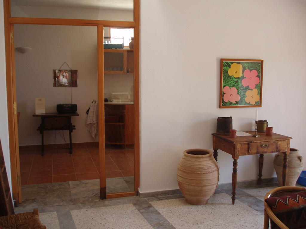 Τhe White Houses Makrýgialos Habitación foto
