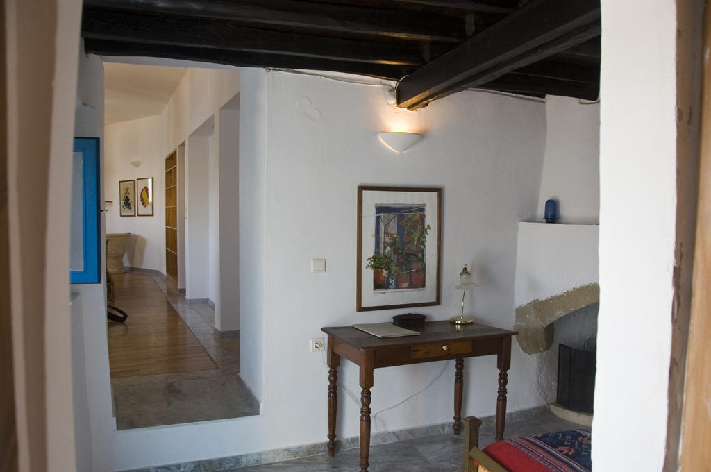 Τhe White Houses Makrýgialos Habitación foto